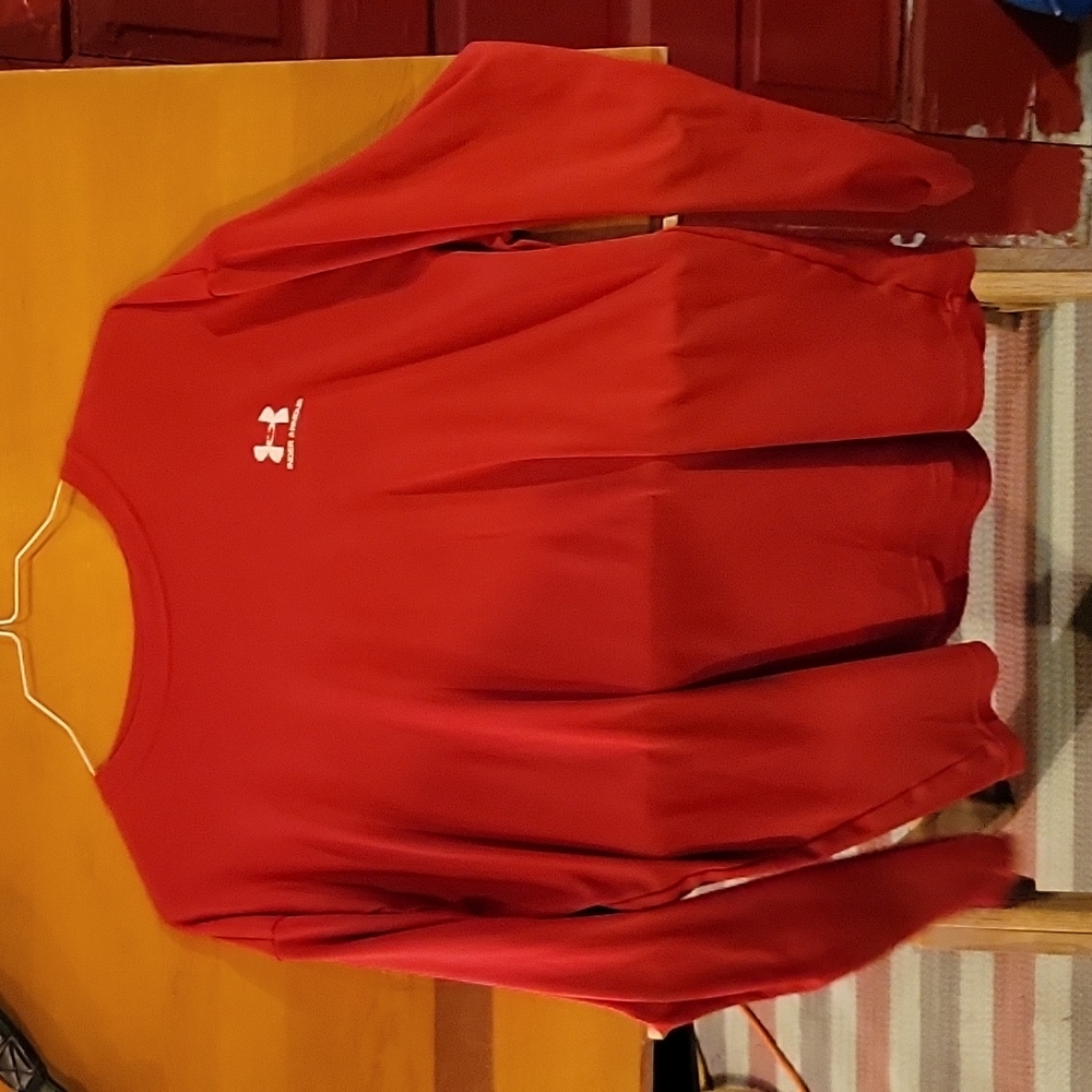 Under Armour Long Sleeve heatgear Red Large